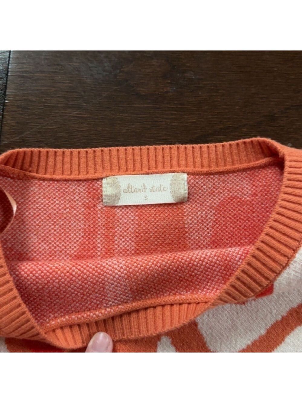 Altar’d State-orange and cream cropped sweater-size S-EUC - Picture 5 of 5